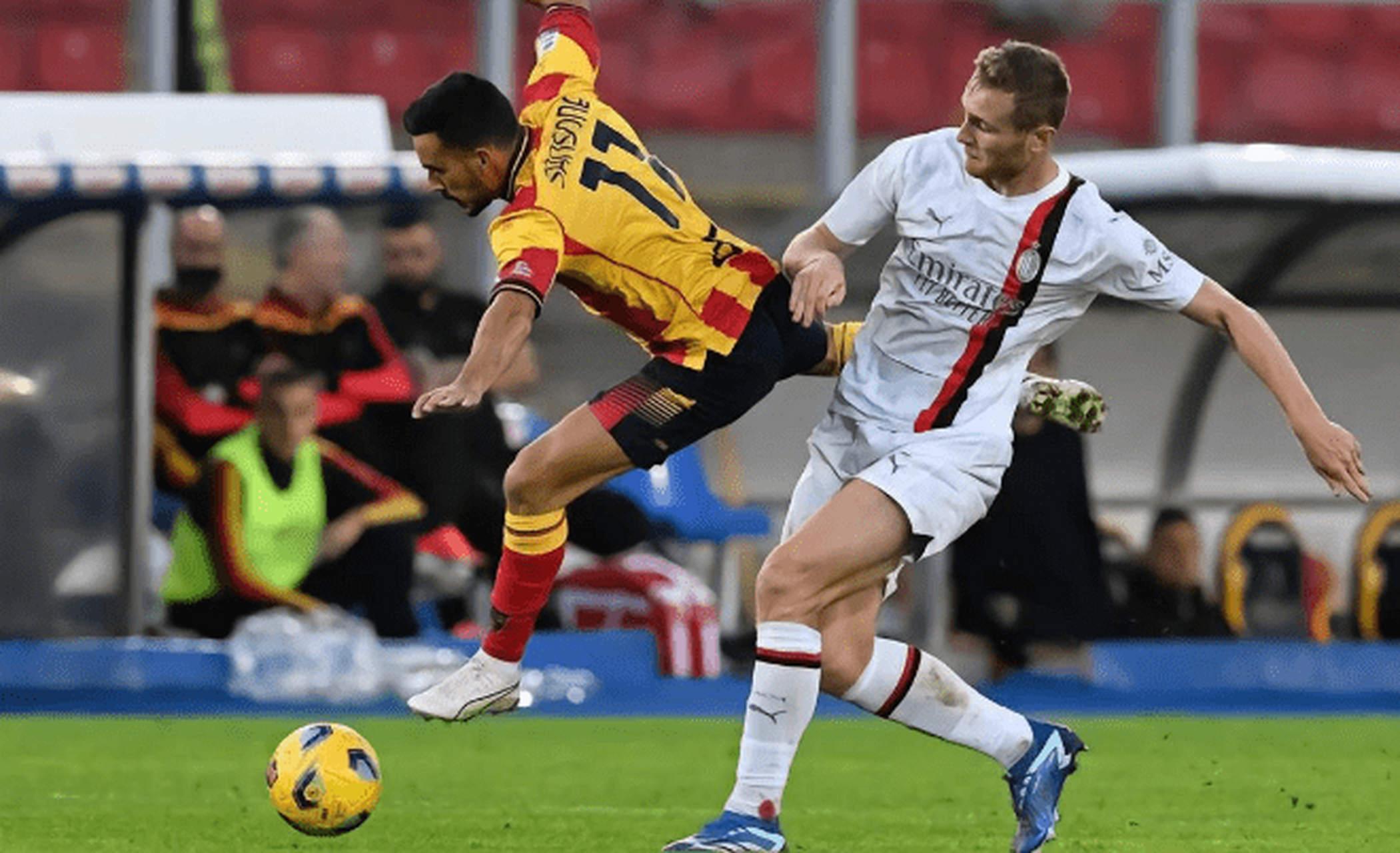 鸭脖-赛地聚焦——足总杯转会期热度飙升，AC米兰豪取连胜，气氛紧张，球队文化再被提及的简单介绍-鸭脖